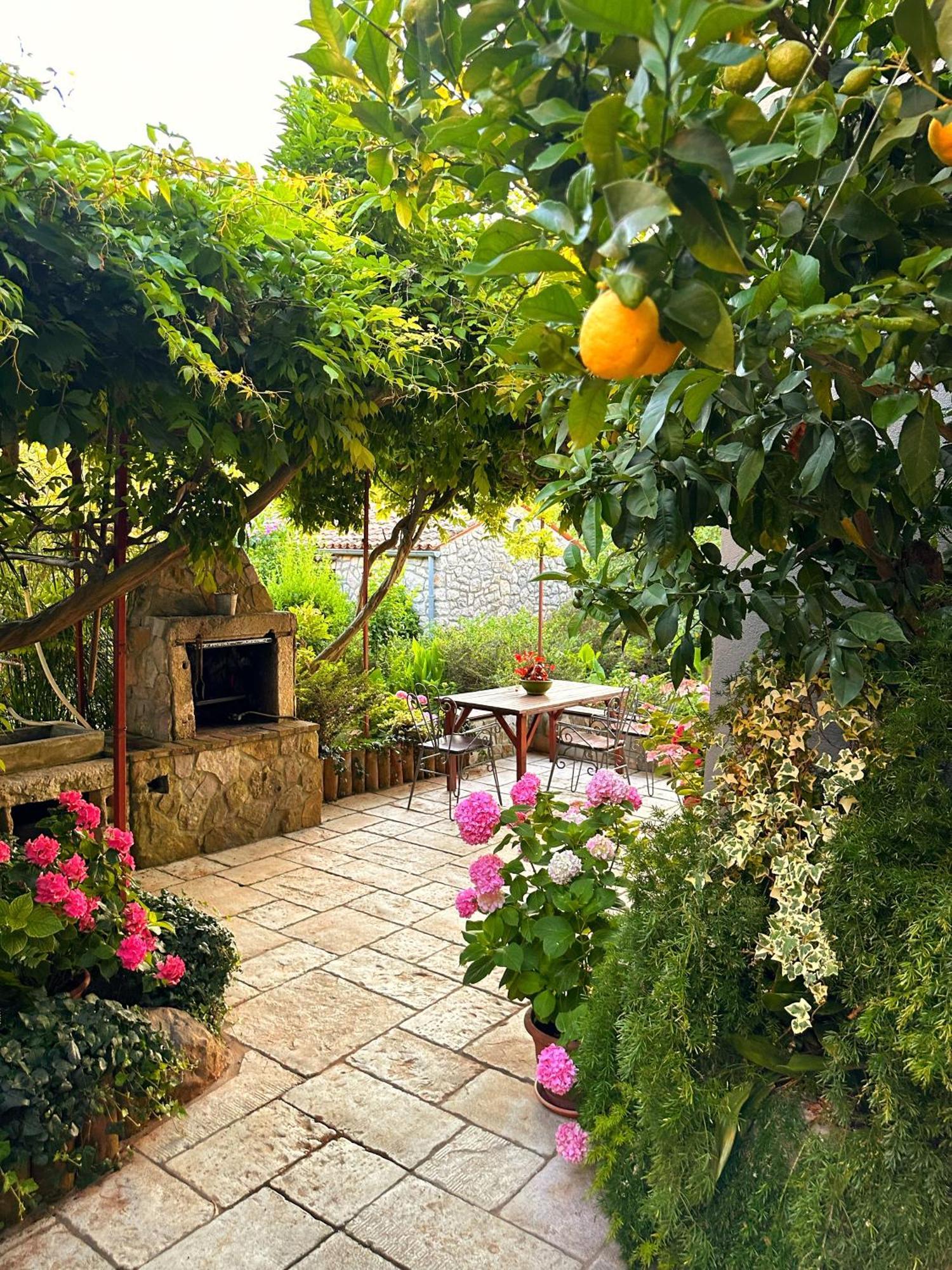 Apartments Cvita Veli Losinj Bagian luar foto